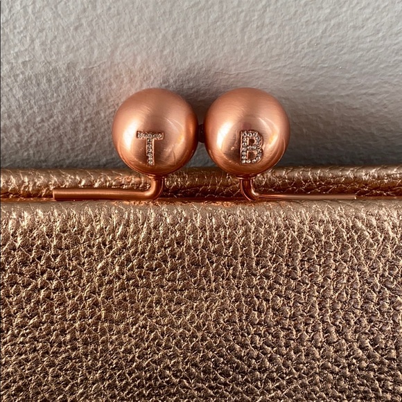 TED BAKER Chrina Leather Rose Gold Crossbody Bag - Picture 4 of 8